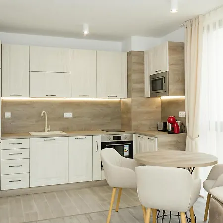 Azur Delux -1bd Flat With Parking & Pool By Flat Mаnаger Apartamento *