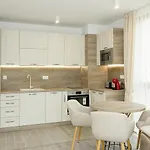 Azur Delux -1bd Flat With Parking & Pool By Flat Mаnаger Lägenhet *