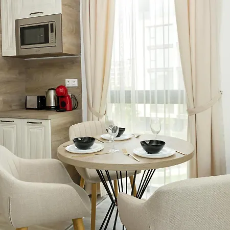 Azur Delux -1bd Flat With Parking & Pool By Flat Mаnаger St Constantin et Helena