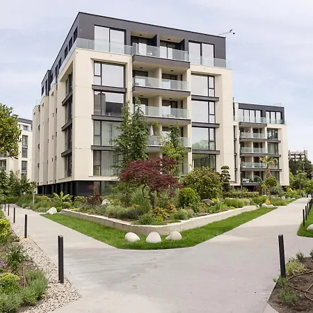 Lägenhet Azur Delux -1bd Flat With Parking & Pool By Flat Mаnаger *