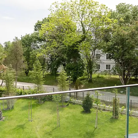 Azur Delux -1bd Flat With Parking & Pool By Flat Mаnаger *