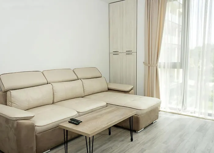 Daire Azur Delux -1bd Flat With Parking & Pool By Flat Mаnаger *