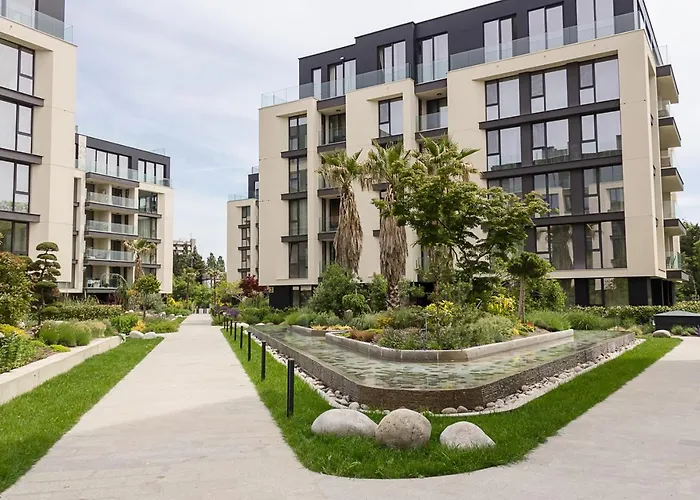 Daire Azur Delux -1bd Flat With Parking & Pool By Flat Mаnаger *